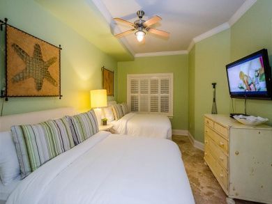 Santa Rosa Beach Vacation Condo Sleeps Ten Guests.